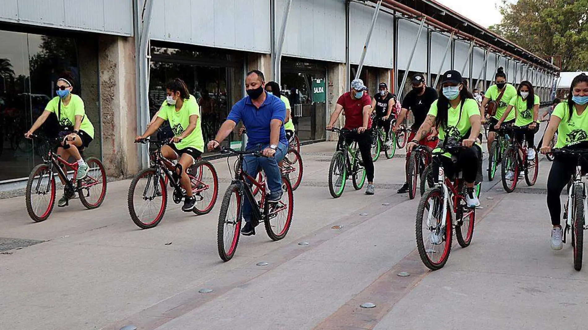 Lobas de Aguascalientes en Paseo Ciclista